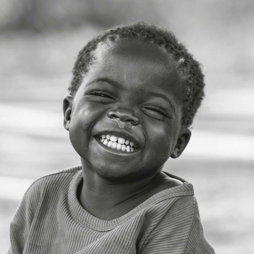 desioeyes_charity_partnership_sightsavers_big1